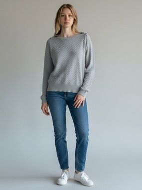 Kate Quinn Light Gray Textured Knit Sweater